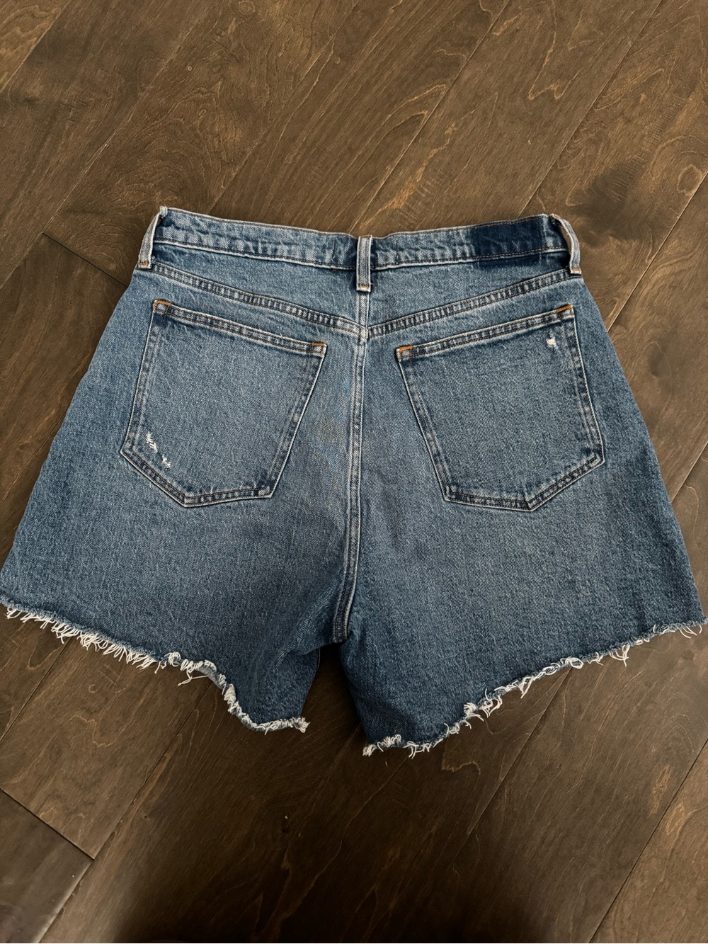 Abercrombie High Rise Denim Cutoff Dad Shorts—Curve Love— Size 30 - Picture 2 of 3